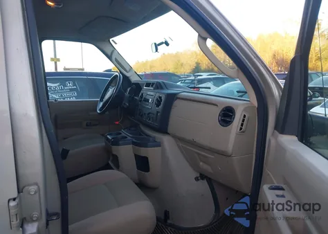 2009 Ford E-350 Super Duty Xl/Xlt из США, поврежденный, VIN 1FBNE31LX9DA56183